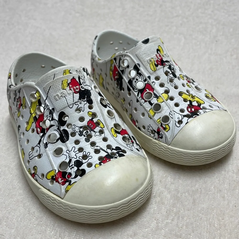 NATIVE Jefferson Disney Mickey Mouse Slipon Shoes Size C5